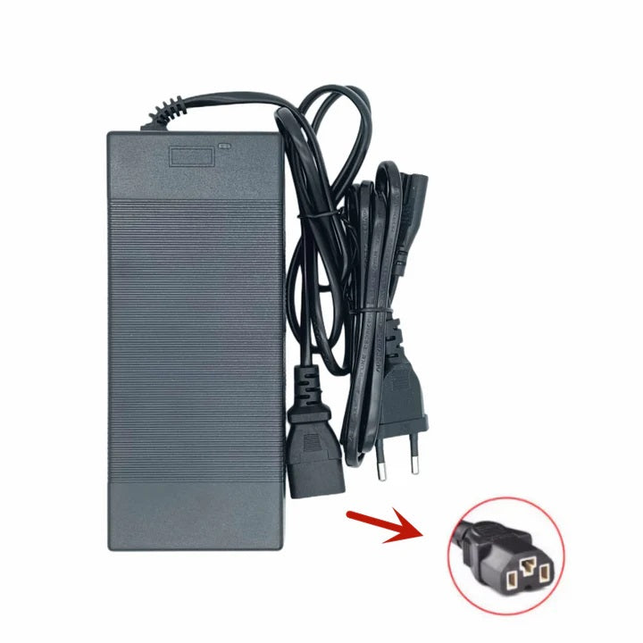 Carregador 67.2V 2A connector endoll triangular